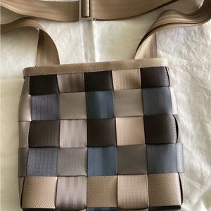 Harveys Seatbelt Bag in Black, Gray, and Tan